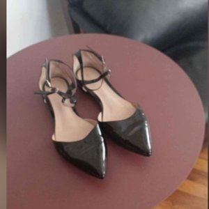 Gianvito Rossi ( Milan) flat, double stapped, patent leather shoes, size 7 (37)